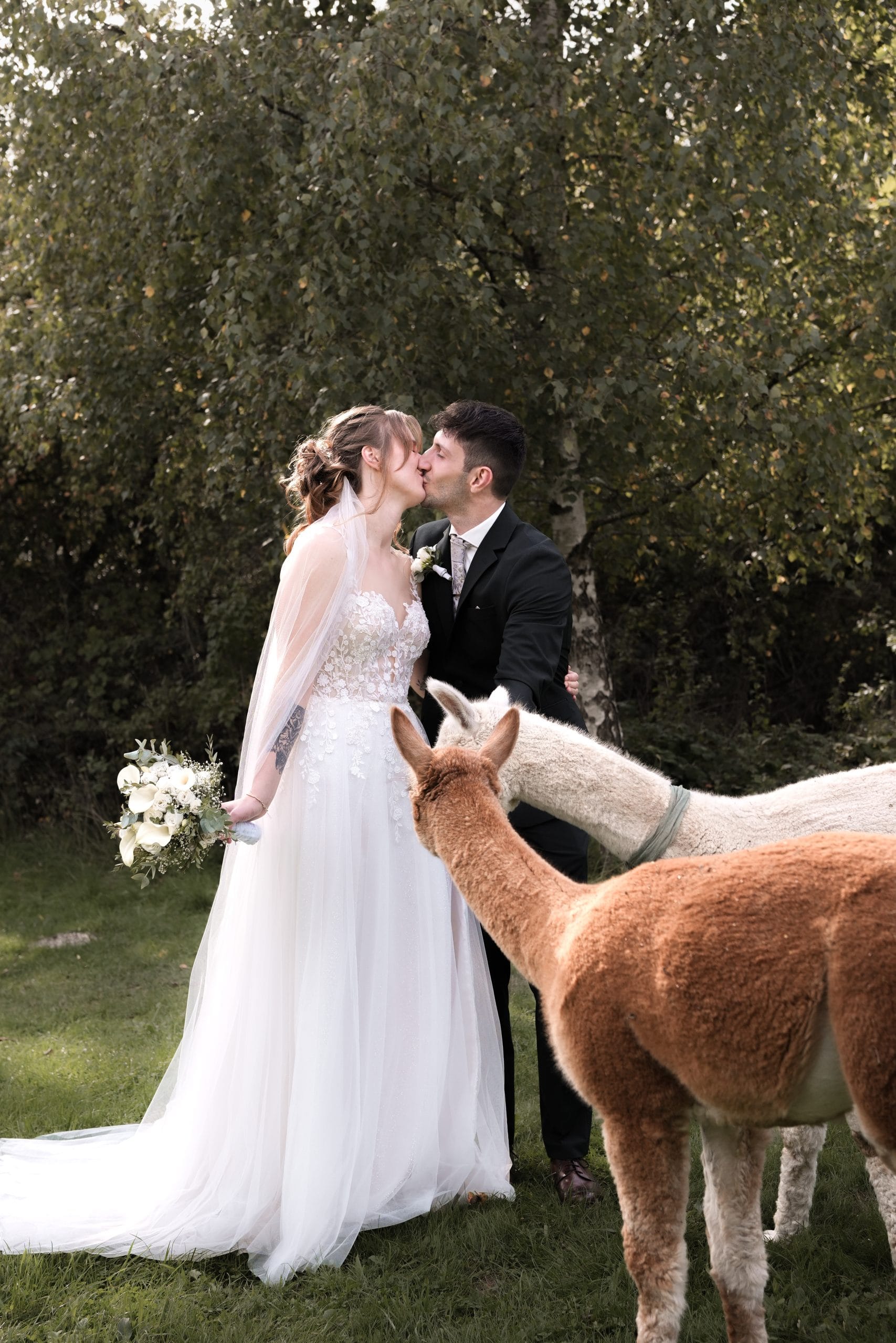 Brautpaar beim Paarshooting in der Grube Ferdinand – Singam Agency.